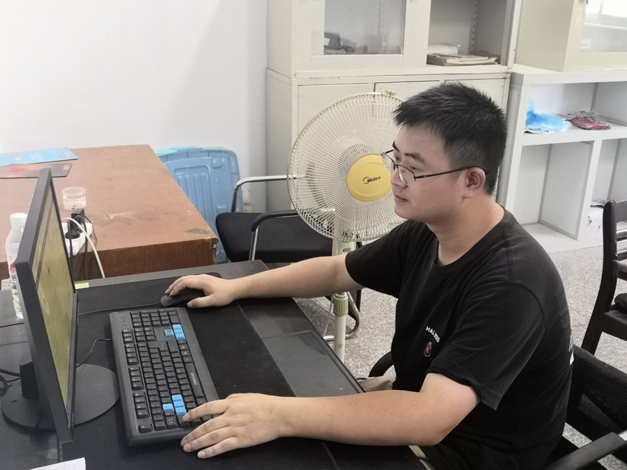 2022年度尊龙凯时医药优异科技斗争者——雷智斌