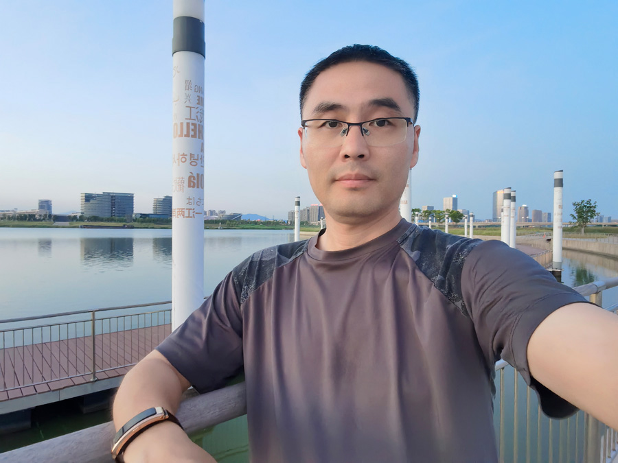 2022年度尊龙凯时医药金鹰斗争者——汤  旗